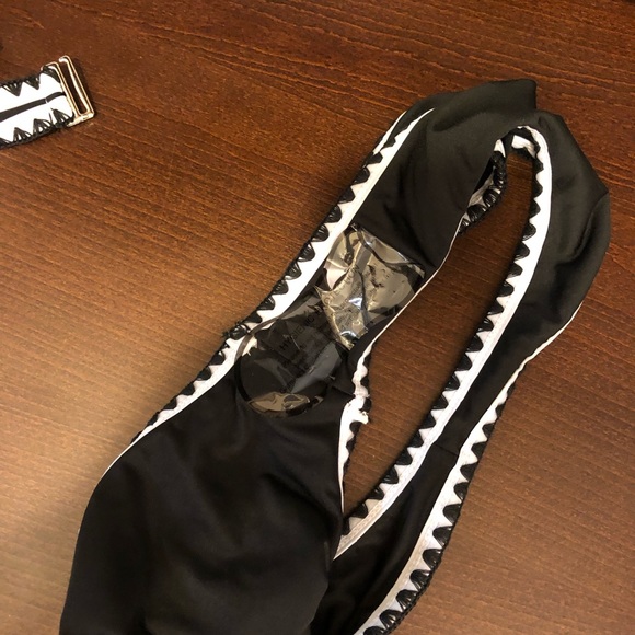 Bathing suit - Picture 5 of 7